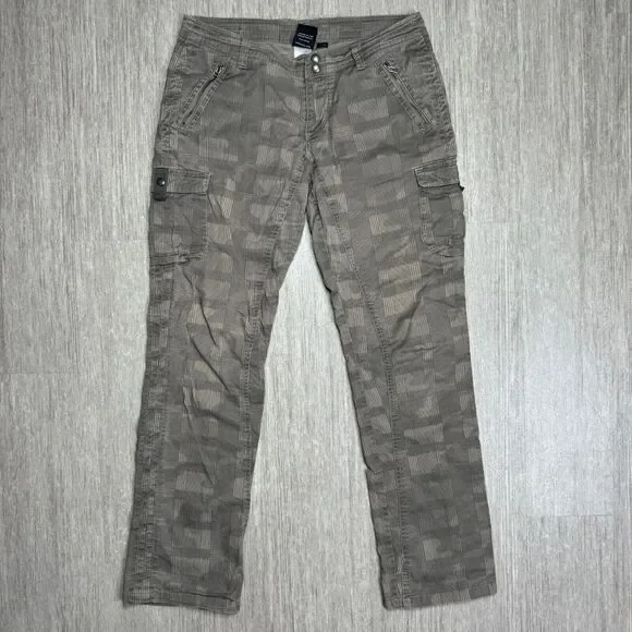 Kuhl Women's Cargo Pants - Olive Green - Picture 2 of 10